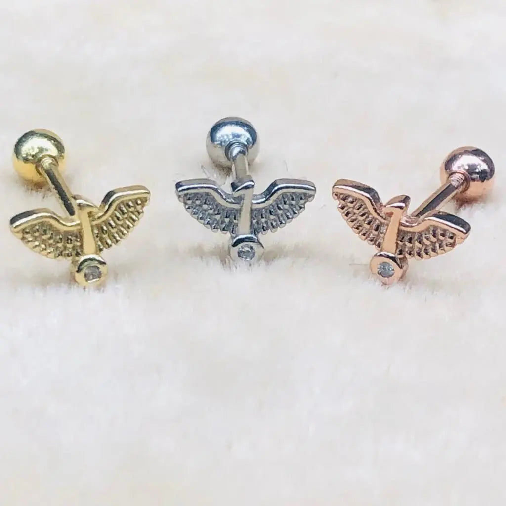 Engelsflügel Tragus Piercing – Spirituelles und Elegantes Ohrpiercing mit Engelsflügel-Design