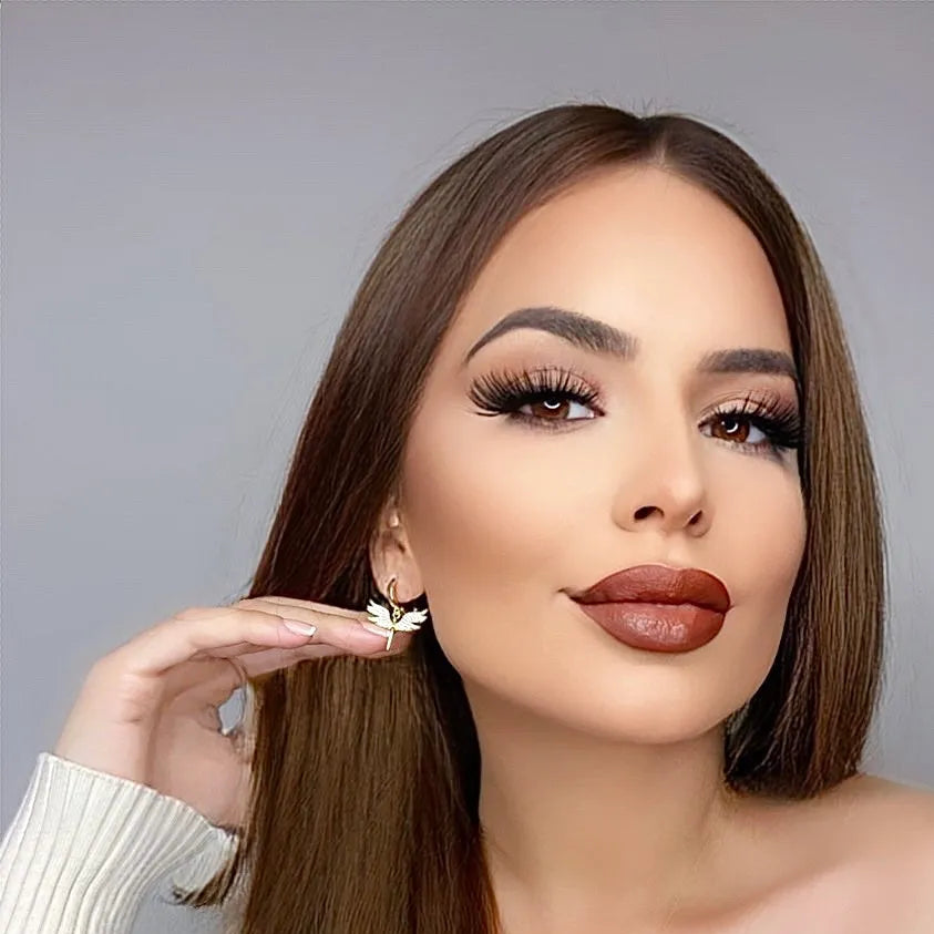 Engel-Michael-Ohrringe Ein Hauch von Himmel – getragen am Ohr. M