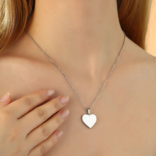 Herzkette – Liebe zum Tragen mit kostenloser Gravur