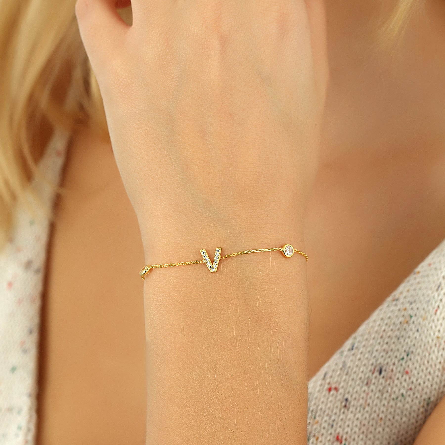 Buchstaben Armband – Persönlicher Schmuck mit Bedeutung