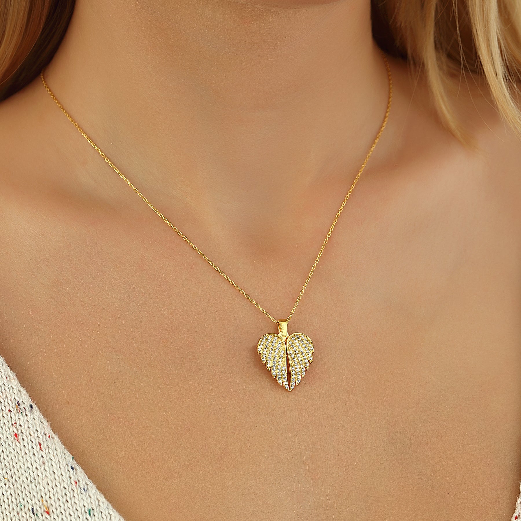 Engelsflügel Herzkette aus 925 Silber mit Gratisgravur