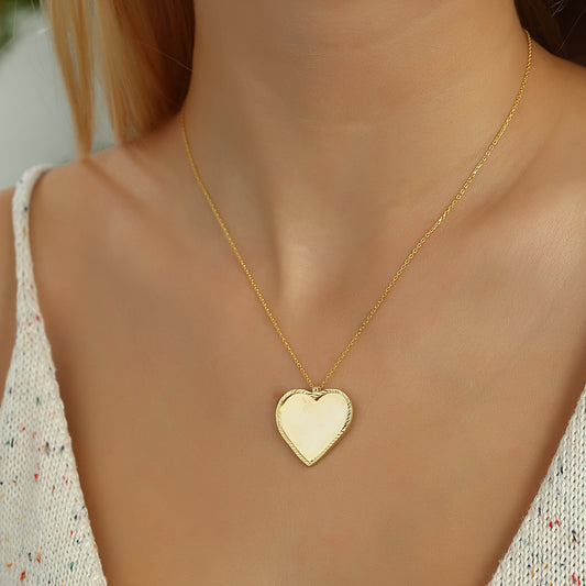 Personalisierte Plättchenkette aus 925 Silber – Zarte Liebes-Halskette mit Gravur