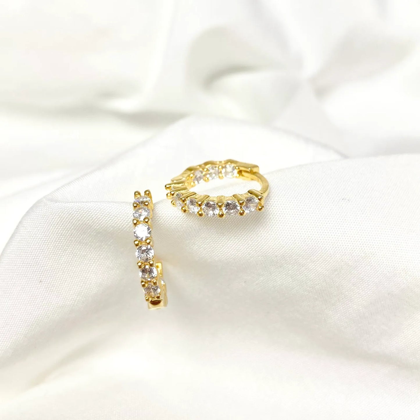 Zirkonia Creolen – Zeitlose Eleganz mit funkelndem Glanz